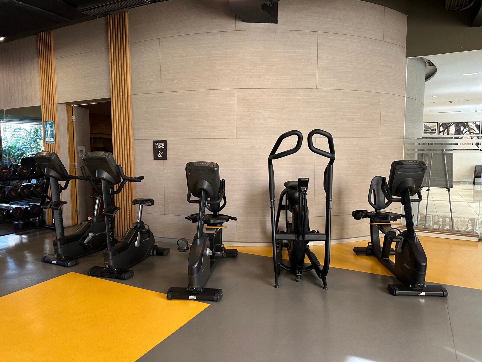 20250924_094244240_iOS